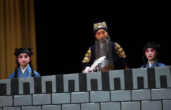 十大经典京剧名段唱词盘点 锁麟囊三家店空城