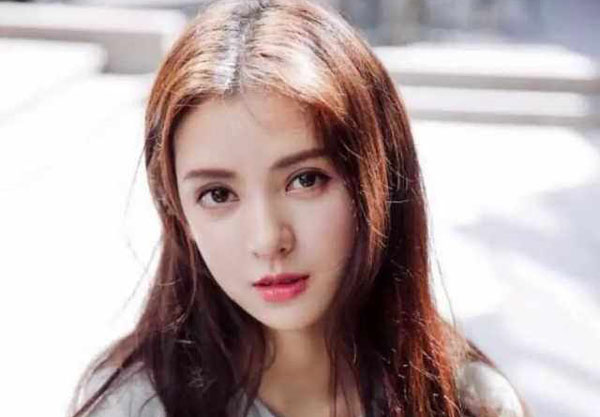 张予曦是混血吗 多年前的旧照竟是这样